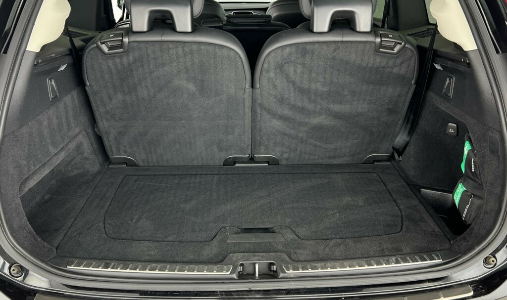 Volvo XC90 Momentum, B5 Awd Mild Hybrid, 7 Seats Black #5