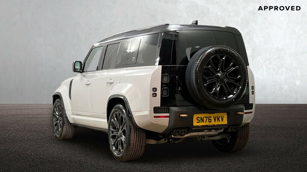 Land Rover Defender 110 P635 Octa Grey #2