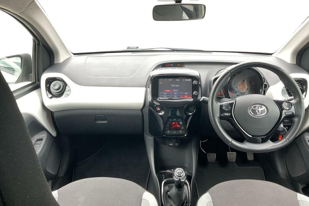 Toyota Aygo 1.0 Vvt-i X-press Euro 6 White #5