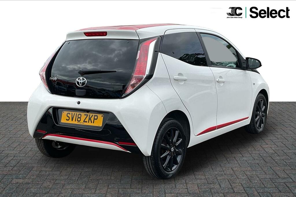 Toyota Aygo 1.0 Vvt-i X-press Euro 6 White #2
