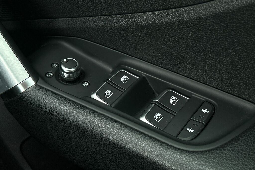 Audi Q2 Tfsi Cod S Line #24