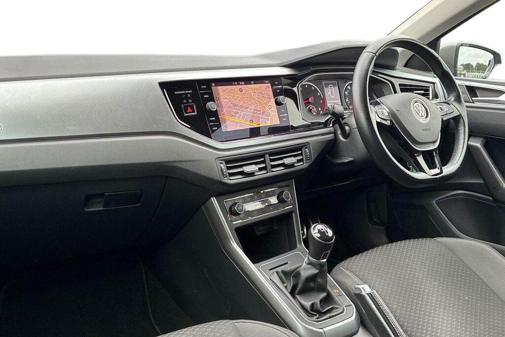 Volkswagen Polo 1.0 Tsi 95 Active Grey #2