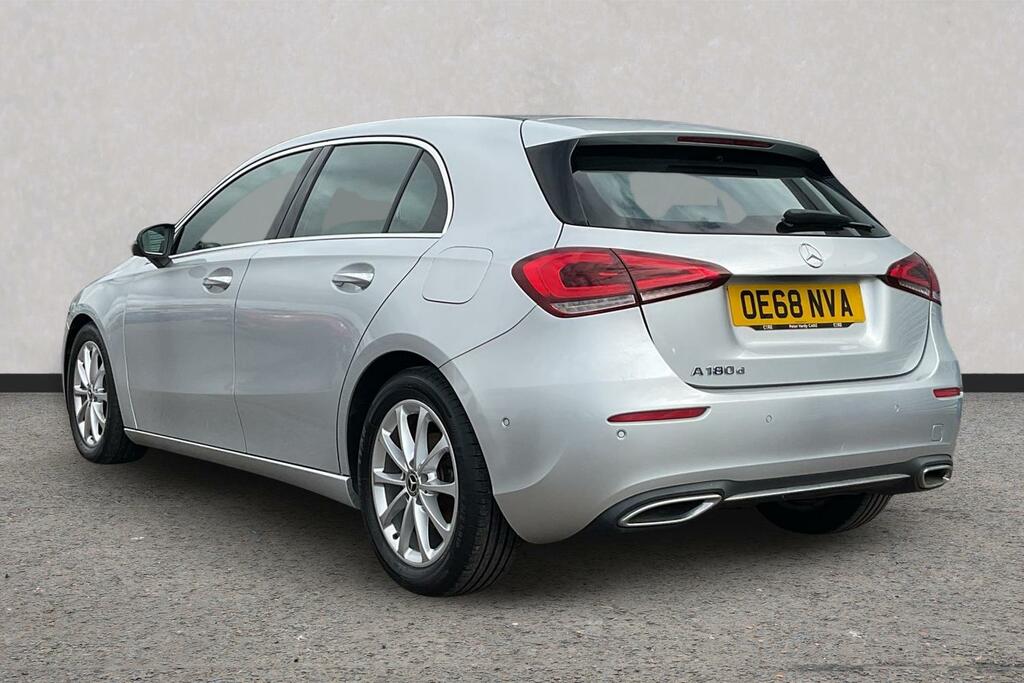 Mercedes-Benz A Class 1.5 A180d Sport Premium 7G-dct Euro 6 Ss Silver #4