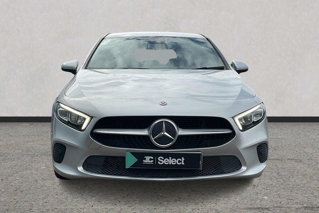 Mercedes-Benz A Class A 200 Amg Line Executive White #11