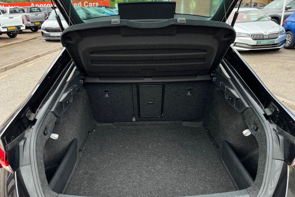Skoda Octavia Automatic White #11