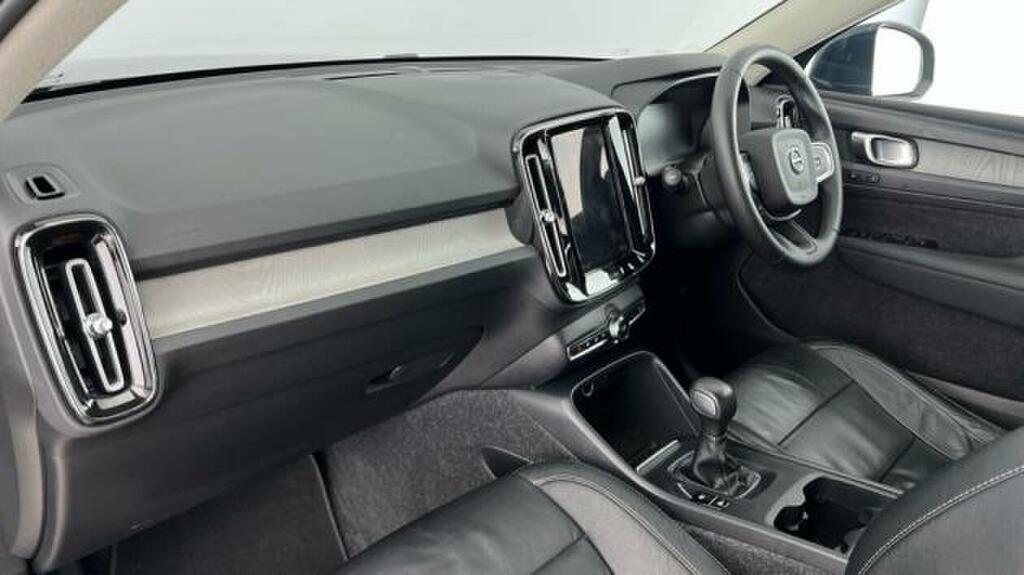 Volvo XC40 1.5 T3 163 Inscription Blue #5