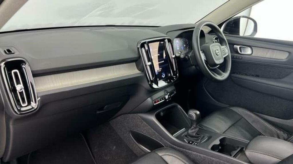 Volvo XC40 1.5 T3 163 Inscription Black #6
