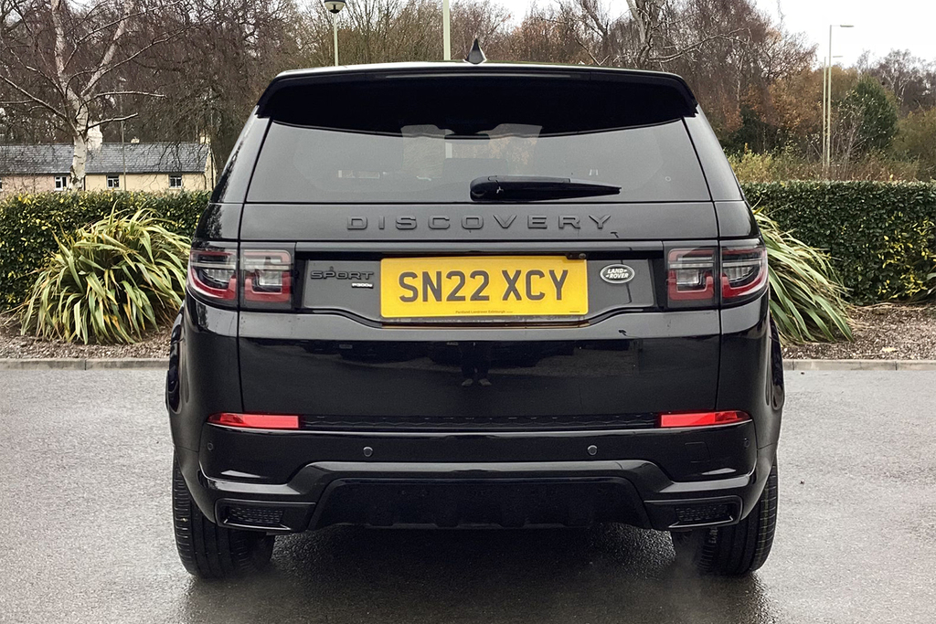 Land Rover Discovery Sport P300e R-dynamic Hse Black #6