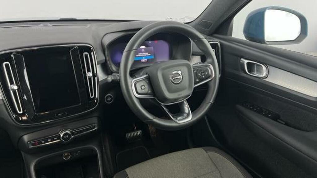 Volvo XC40 2.0 B3p Core Blue #6
