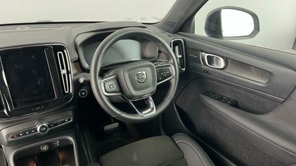 Volvo XC40 1.5 T5 Recharge Phev Ultimate Dark Blue #6