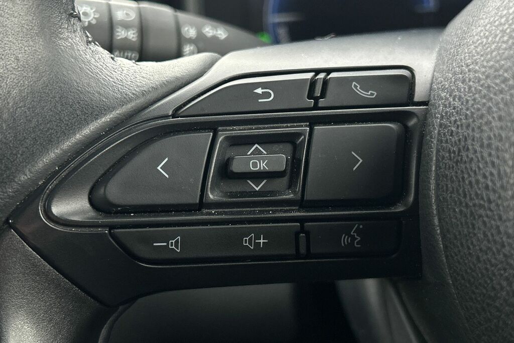 Toyota Yaris Cross 1.5 Hybrid Design Cvt White #8