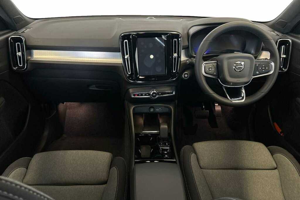 Volvo XC40 Plus, B3 Mild Hybrid, Dark Black #6