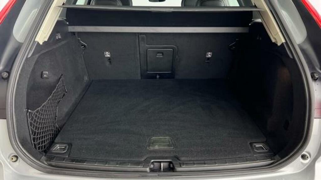 Volvo XC60 2.0 B5p Core Awd Geartronic Grey #5