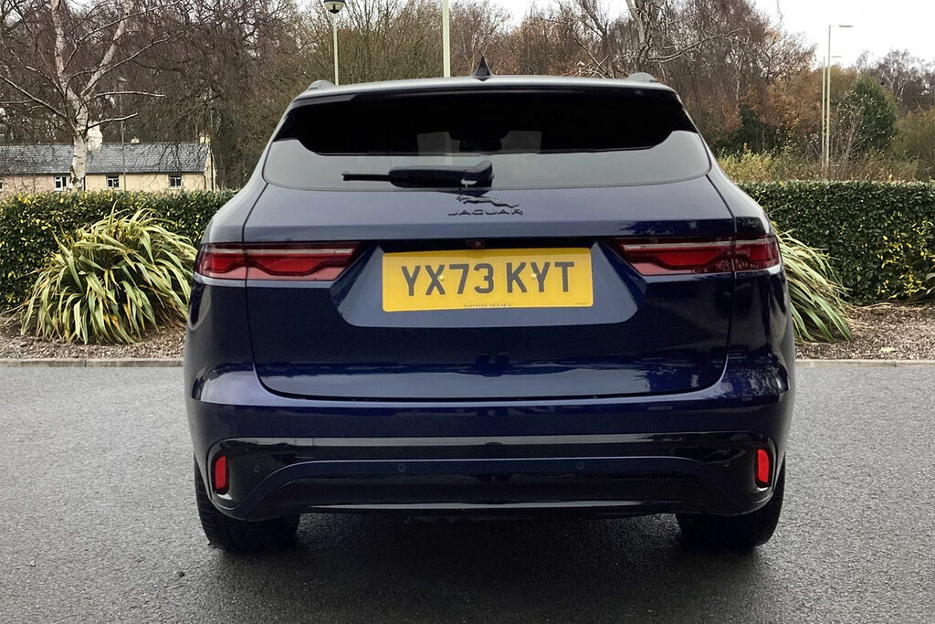 Jaguar F-Pace D200 R-dynamic Se Black Blue #6