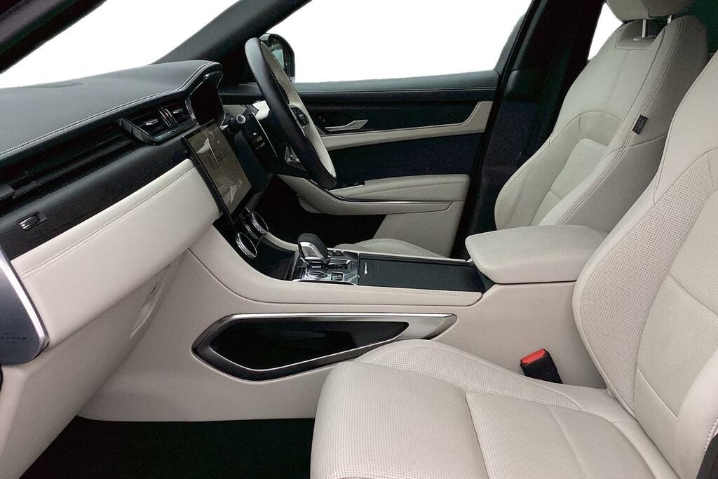 Jaguar F-Pace D200 R-dynamic Se Black Blue #3