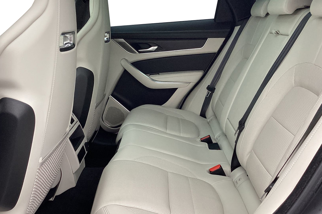 Jaguar F-Pace D300 R-dynamic Hse White #4