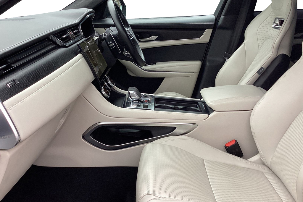 Jaguar F-Pace D300 R-dynamic Hse White #3