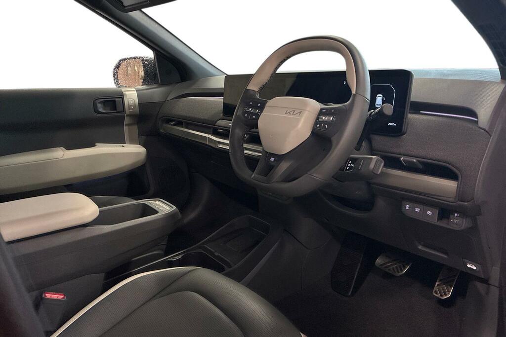 Kia EV3 Air Black #11