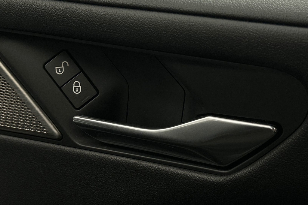 Jaguar I-Pace I-pace Ev400 Se Black #25