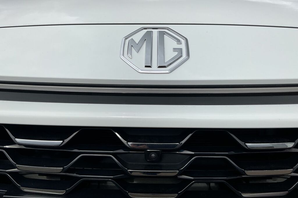 MG ZS Hatchback Silver #25