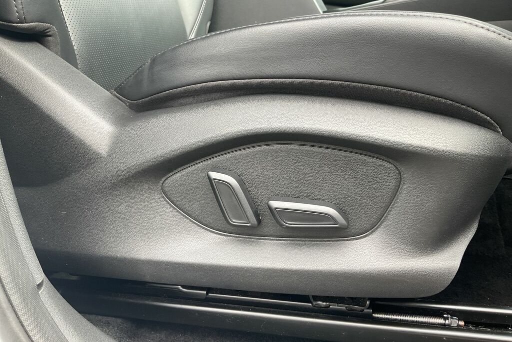 MG ZS Hatchback Silver #27
