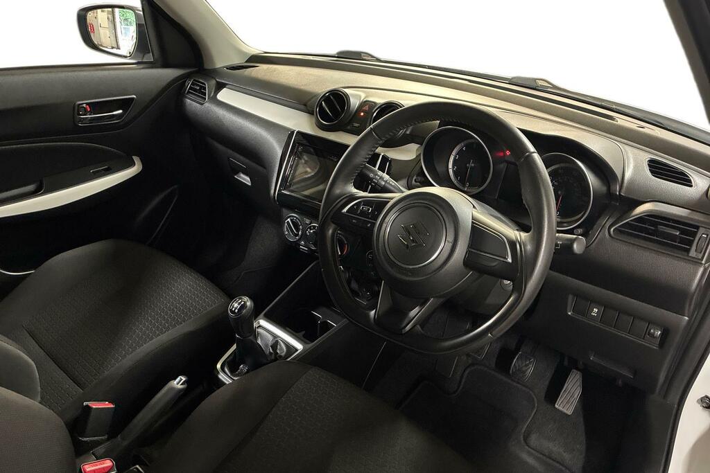 Suzuki Swift Hatchback Red #7