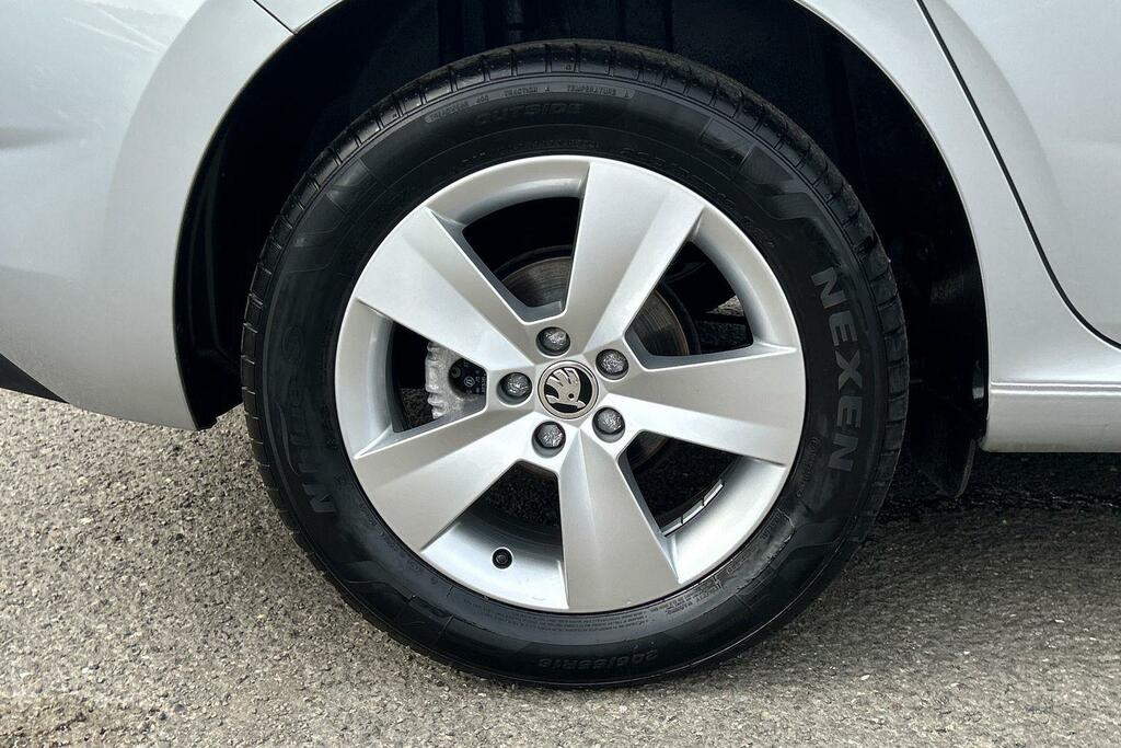 Skoda Scala 1.0 Tsi 110 Se Silver #5