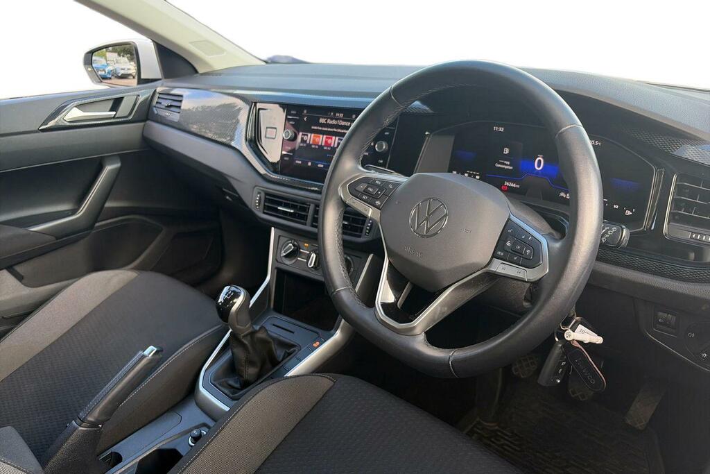 Volkswagen Polo 1.0 Life White #6