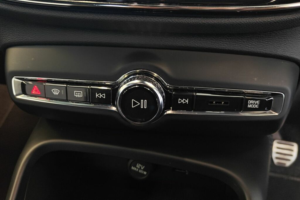Volvo XC40 D3 R-design Black #14