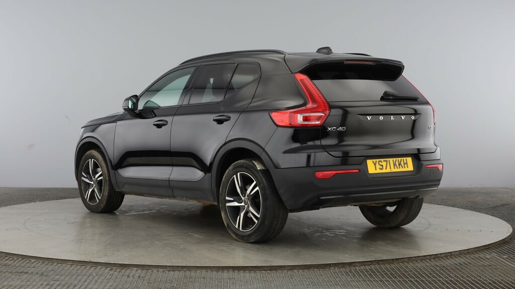 Volvo XC40 1.5 T3 163 R Design Geartronic Black #2