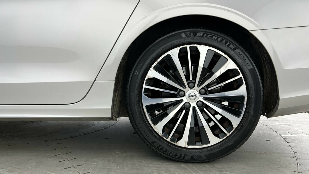 Volvo V90 2.0 B4p Core Silver #4