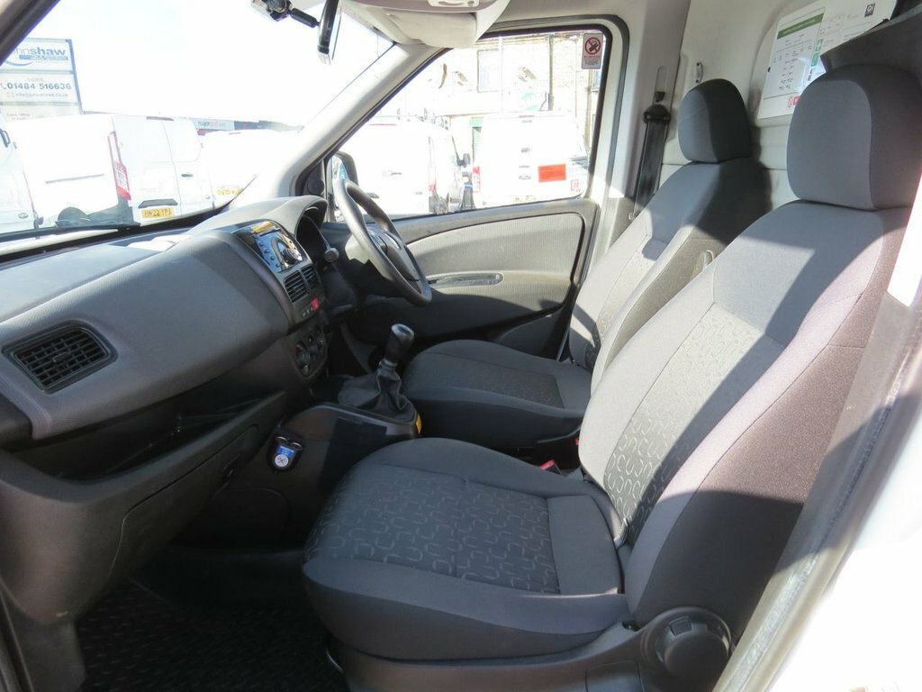 Fiat Doblo 1.3L Sx SF68TLZ White #3