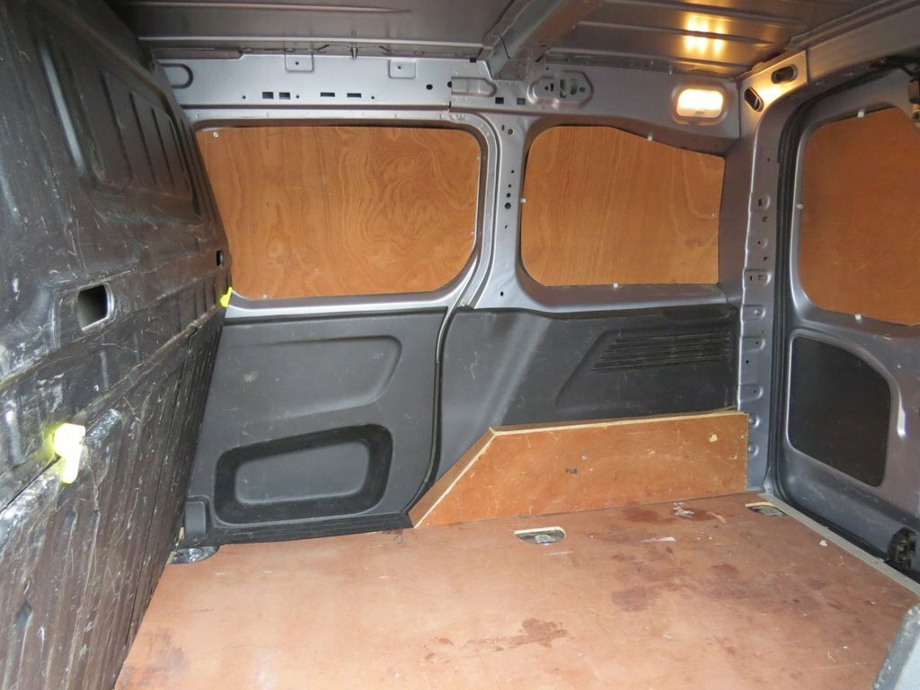 Peugeot Partner 1.5L Professional Grey #5
