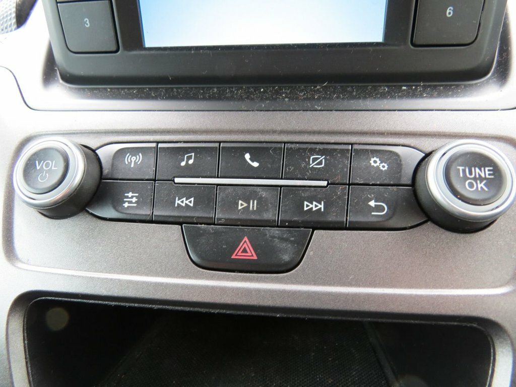 Ford Transit Connect Connect 1.5 Ecoblue 100Ps Leader Van White #19