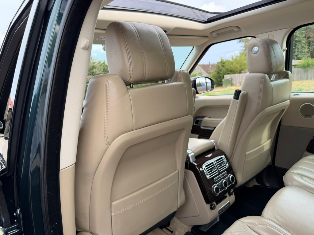 Land Rover Range Rover Automatic Silver #23