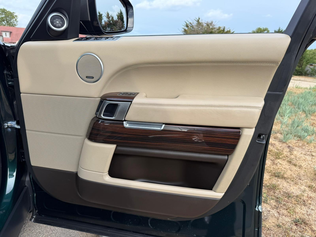 Land Rover Range Rover Automatic Silver #33