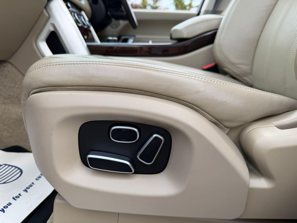 Land Rover Range Rover Automatic Silver #31