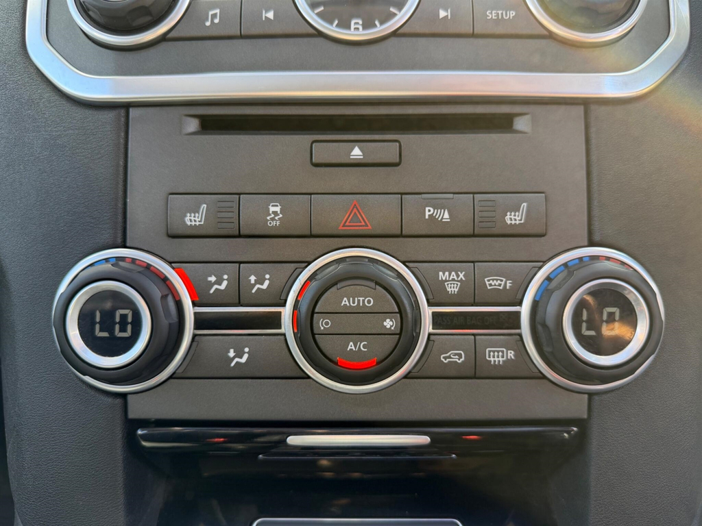 Land Rover Discovery Se Tech Silver #30