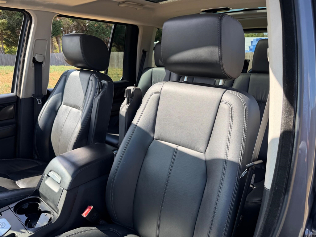 Land Rover Discovery Se Tech Silver #39