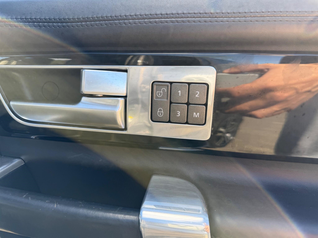 Land Rover Discovery Se Tech Silver #53