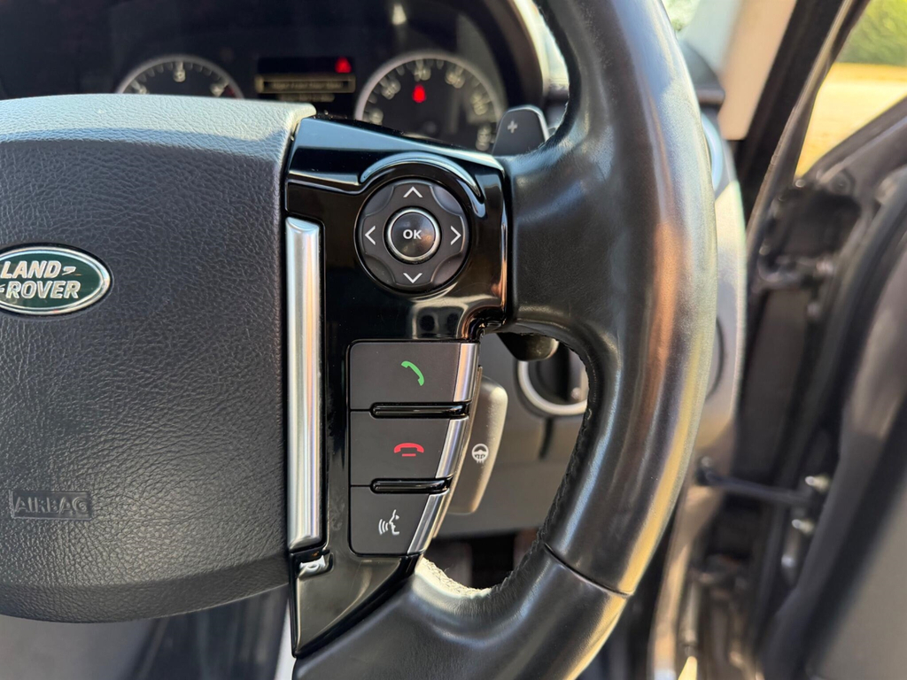 Land Rover Discovery Se Tech Silver #57