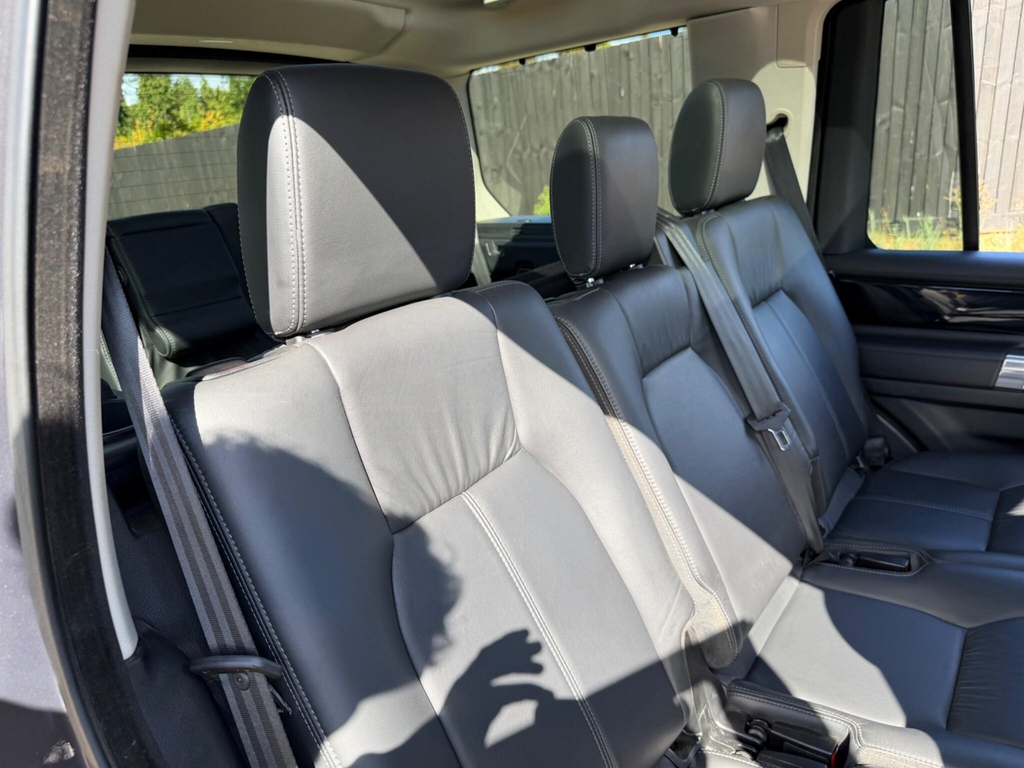 Land Rover Discovery Se Tech Silver #11