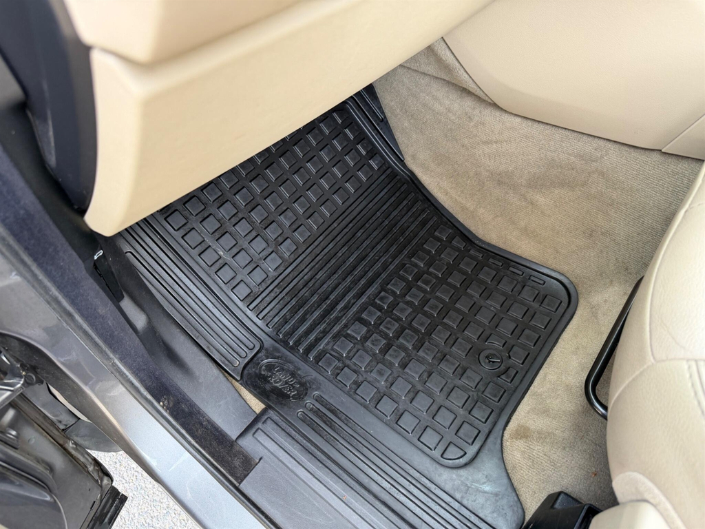 Land Rover Discovery Automatic Grey #52