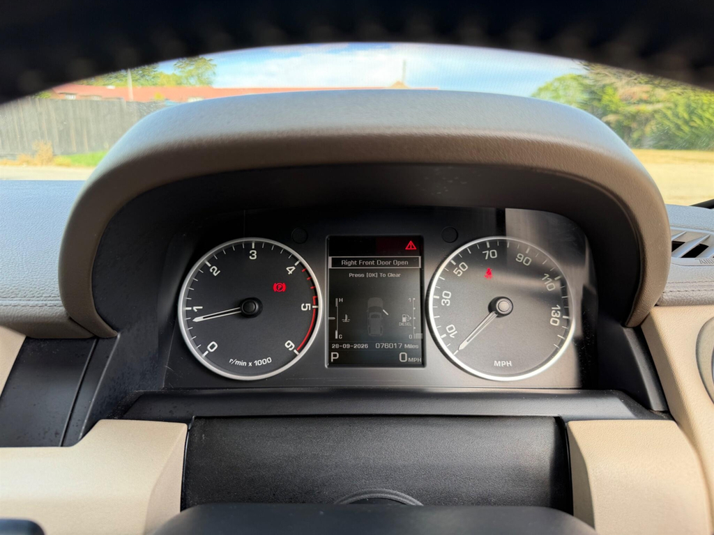Land Rover Discovery Automatic Grey #34