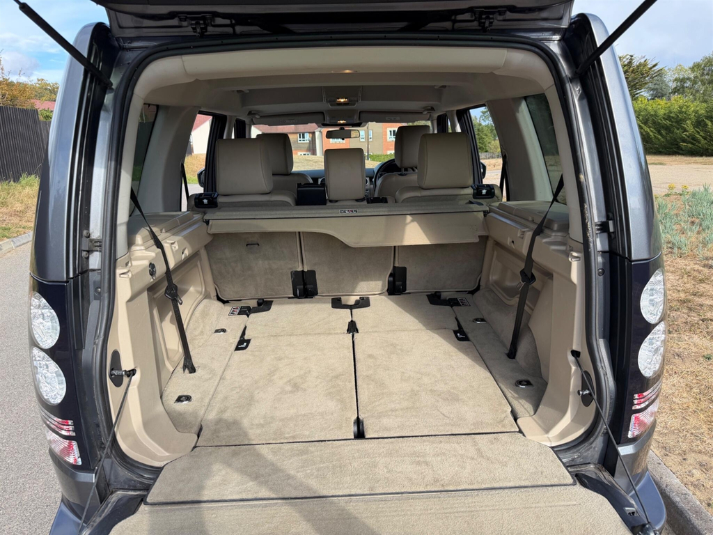 Land Rover Discovery Automatic Grey #36