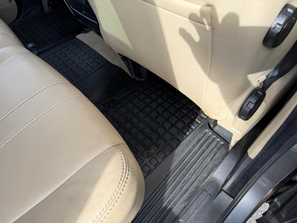 Land Rover Discovery Automatic Grey #49