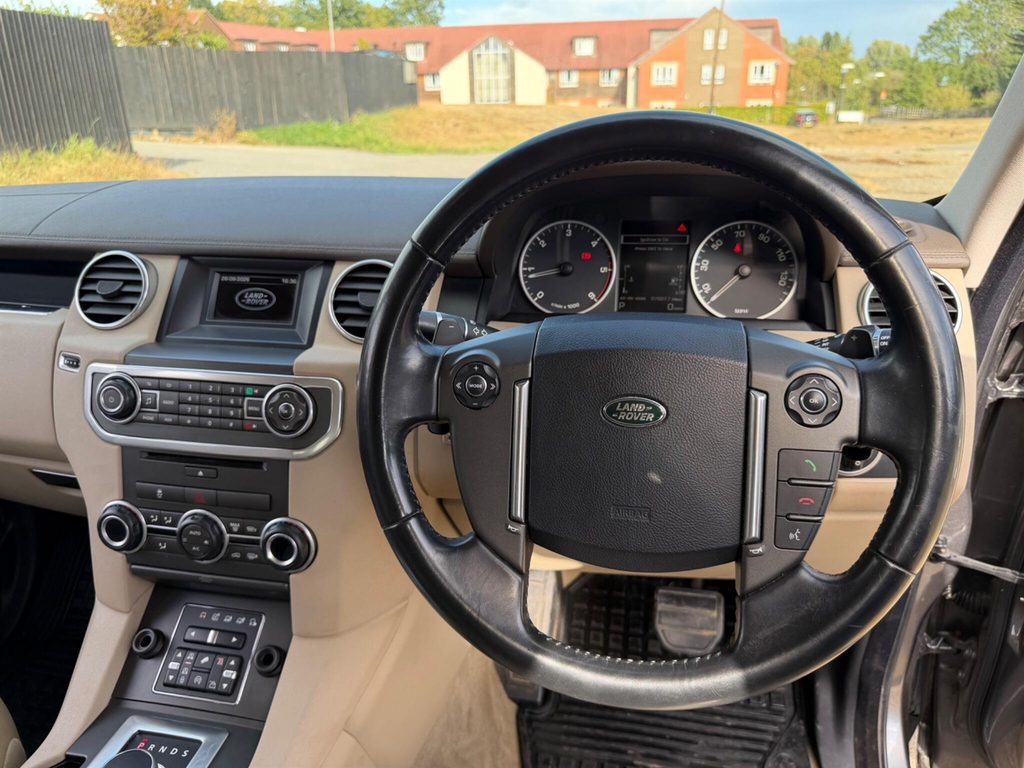 Land Rover Discovery Automatic Grey #37