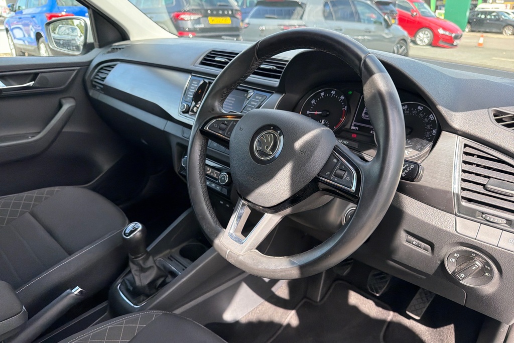 Skoda Fabia 1.0 Tsi Se L BF67GXK Silver #6