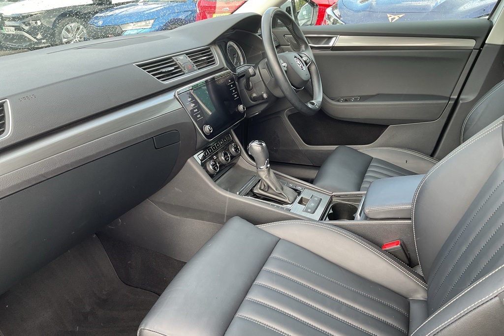 Skoda Superb 2.0 Tdi Cr Se L Dsg Silver #2