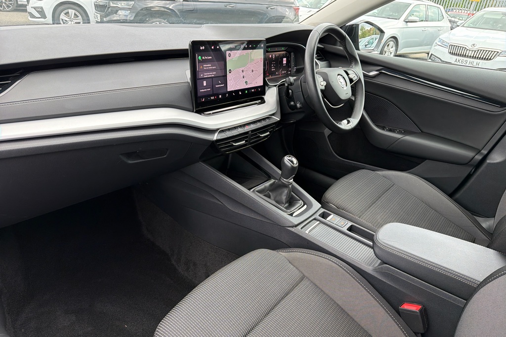 Skoda Octavia 1.5 Tsi Se Technology BW24KCZ Black #2